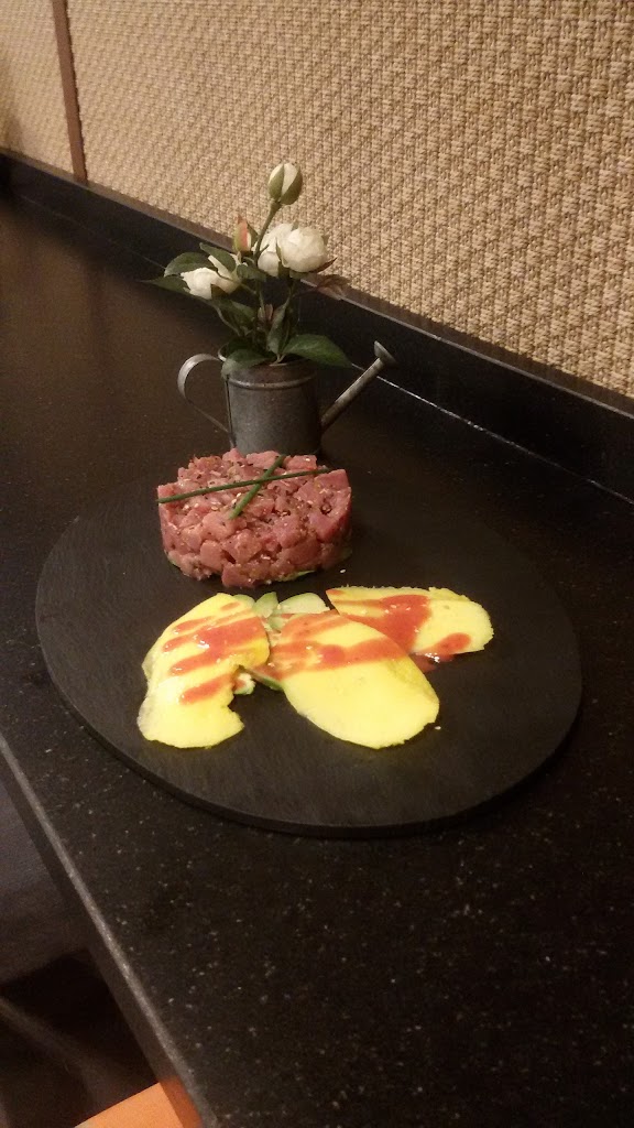 Restaurante La Vagoneta — Comida y bebida