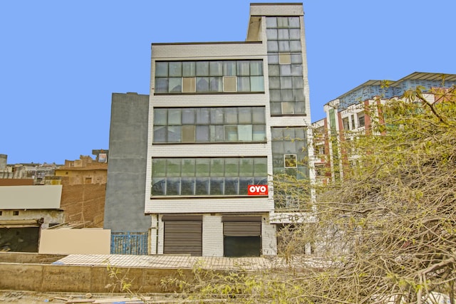 Oyo Flagship Mannat Residency Near Shiv Vihar Metro Station