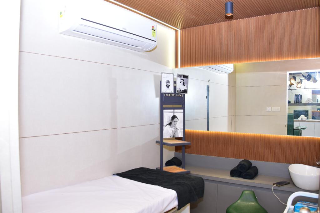 Essensuals By Toni Guy Hairdressing Gorantla Guntur