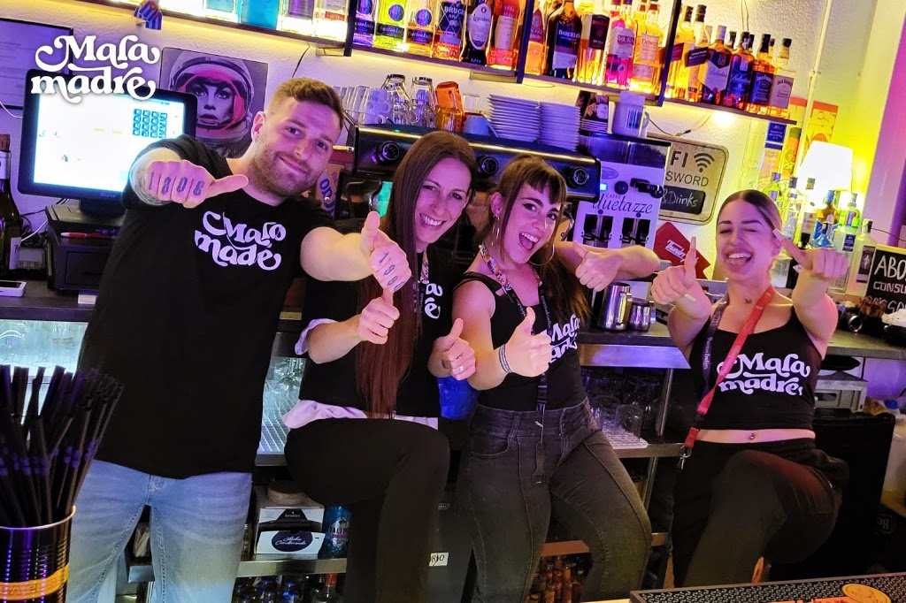 Bar Malamadre Copas — Ambiente