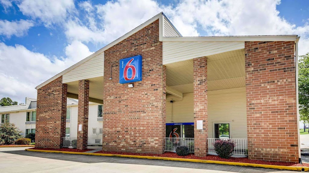 Motel 6 Greensboro, NC - Airport - Motel in Greensboro , United States of America