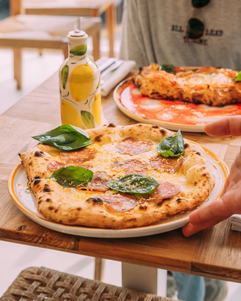 Limonella Italian Restaurant — Comida y bebida