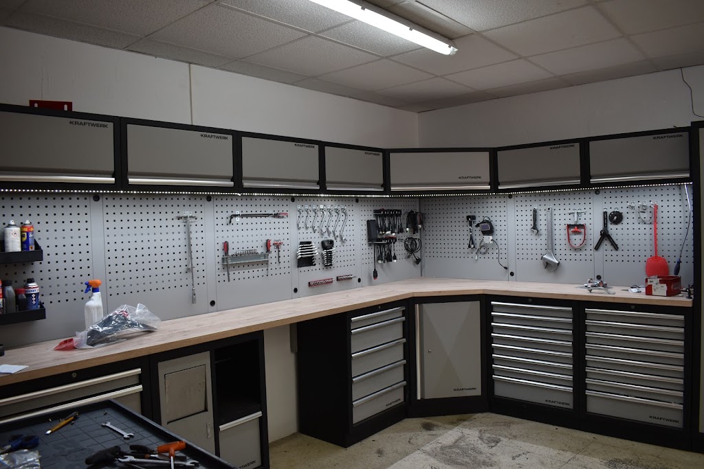 Motovic Taller de motos — Interior