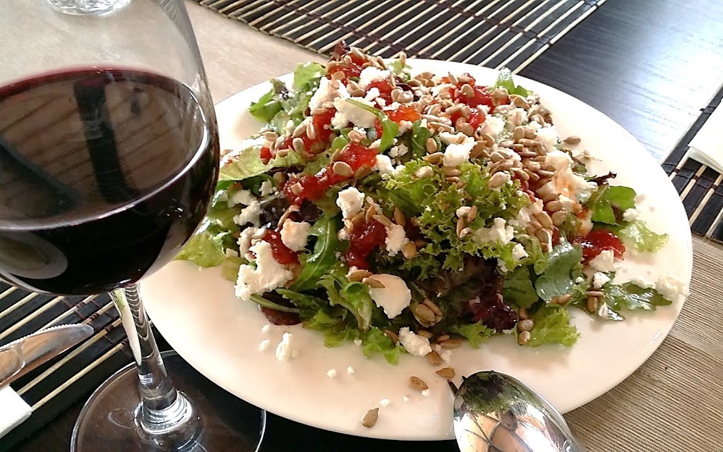 Restaurante Casa Ansiles — Comida y bebida