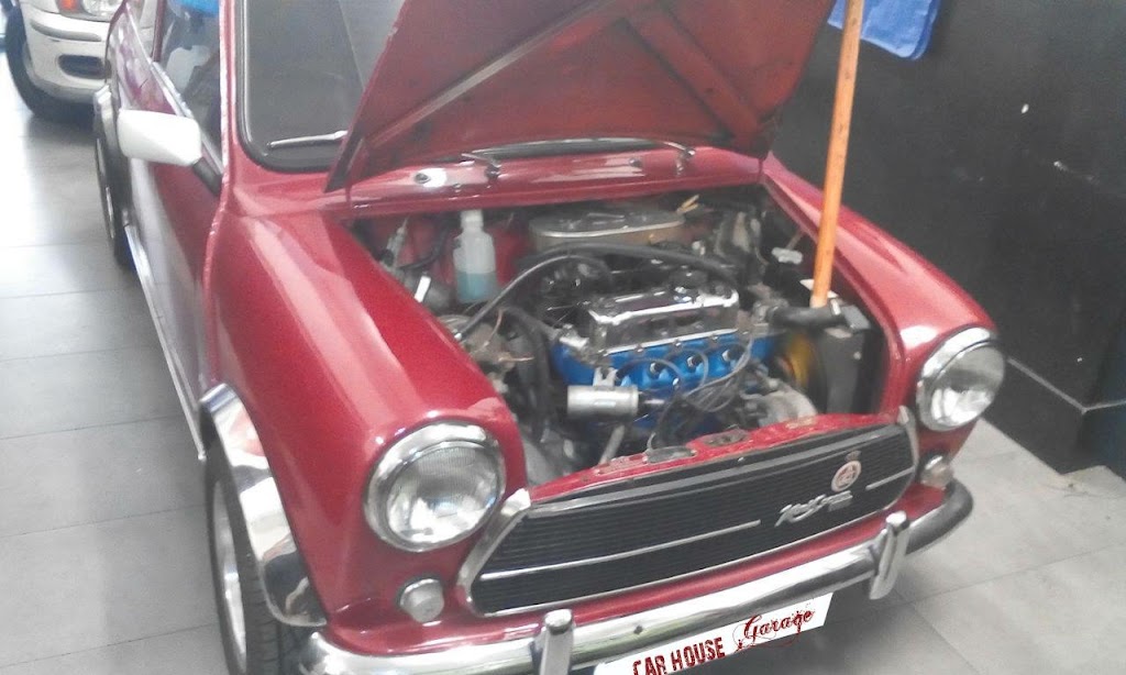 Car House Garage — Del propietario