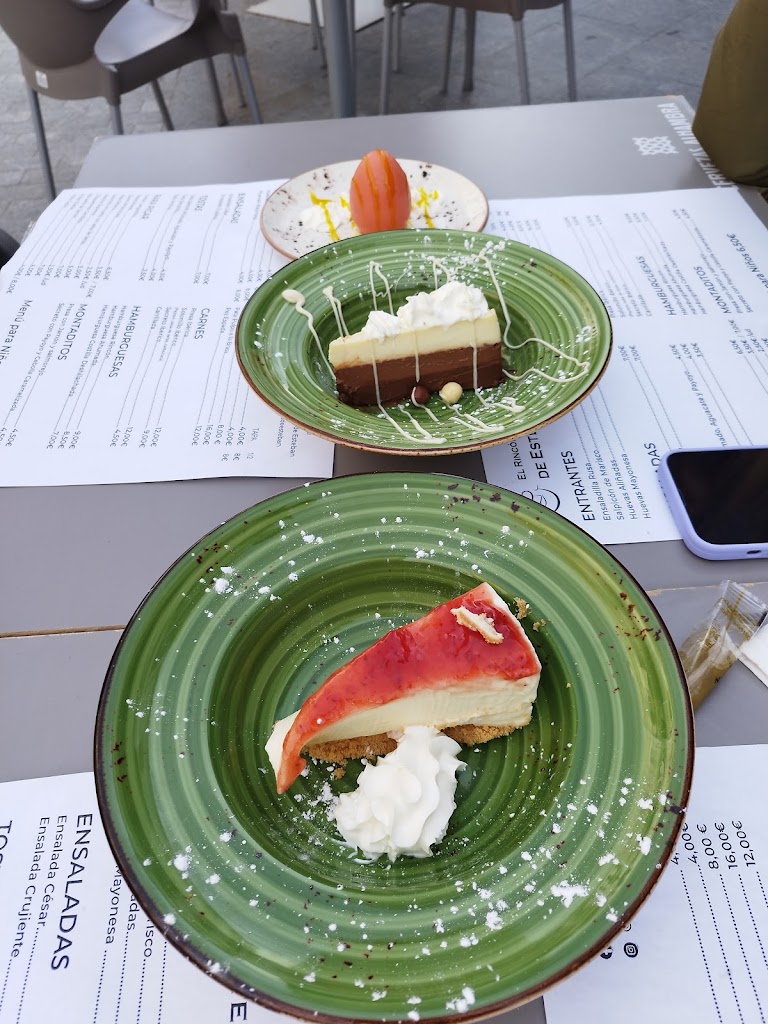El Rincon de Esteban — Comida y bebida