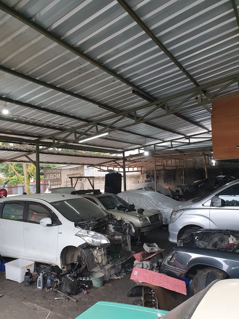 Bengkel Mobil (Gilang Motor)