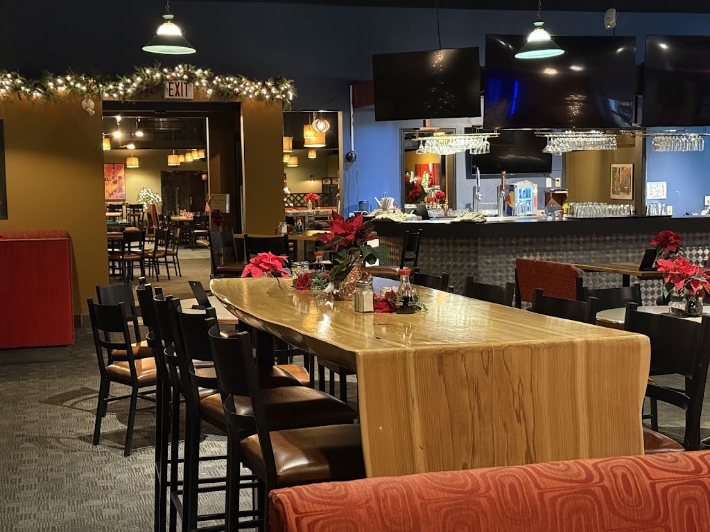 Jackpot Grill & Events Centre in Grande Prairie