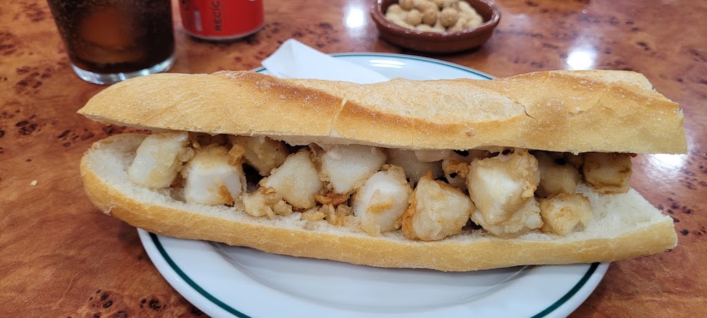 Bar restaurante Casa Pepe II — Comida y bebida