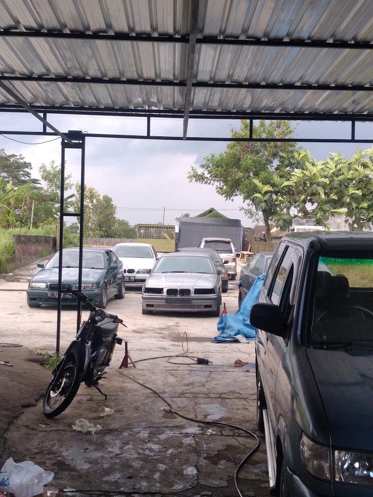 RMG/Roti Manis Garage
