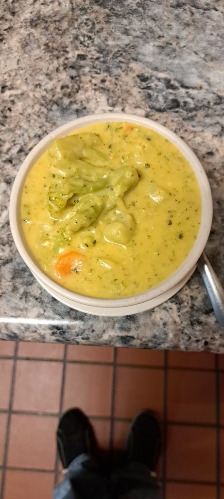  Fudgienuckles Sports Pub