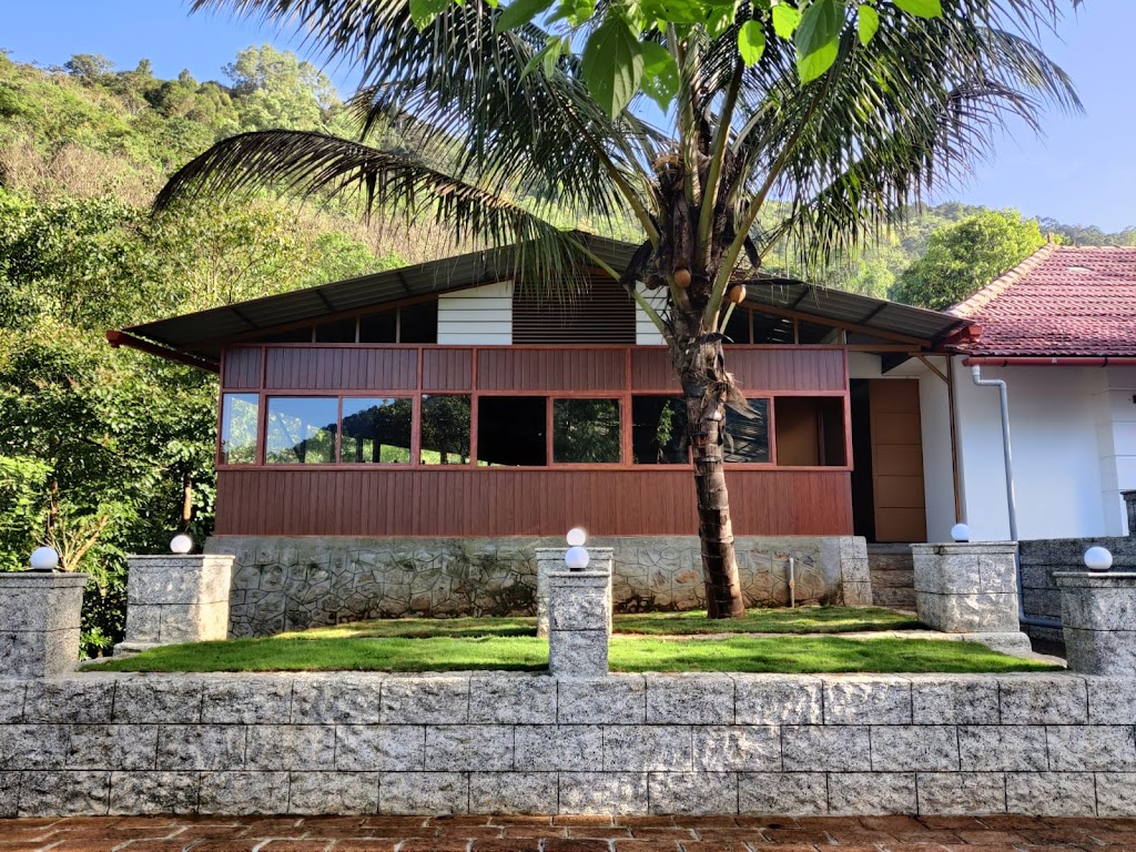 Forest River Edge Resort