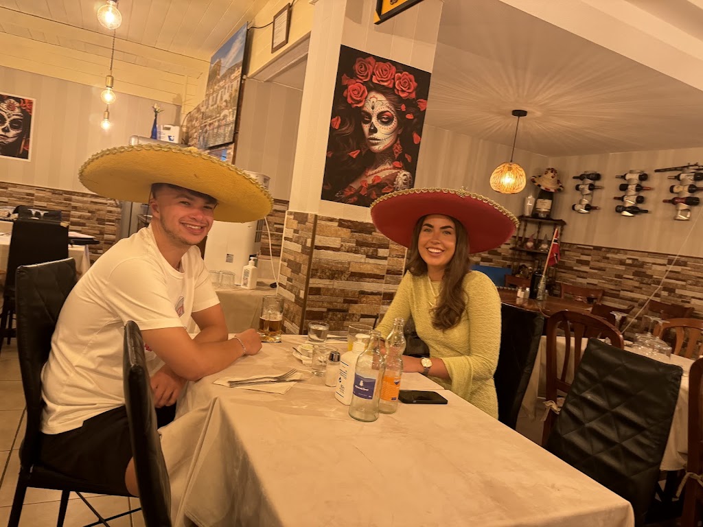 El Guanche Grill — Ambiente