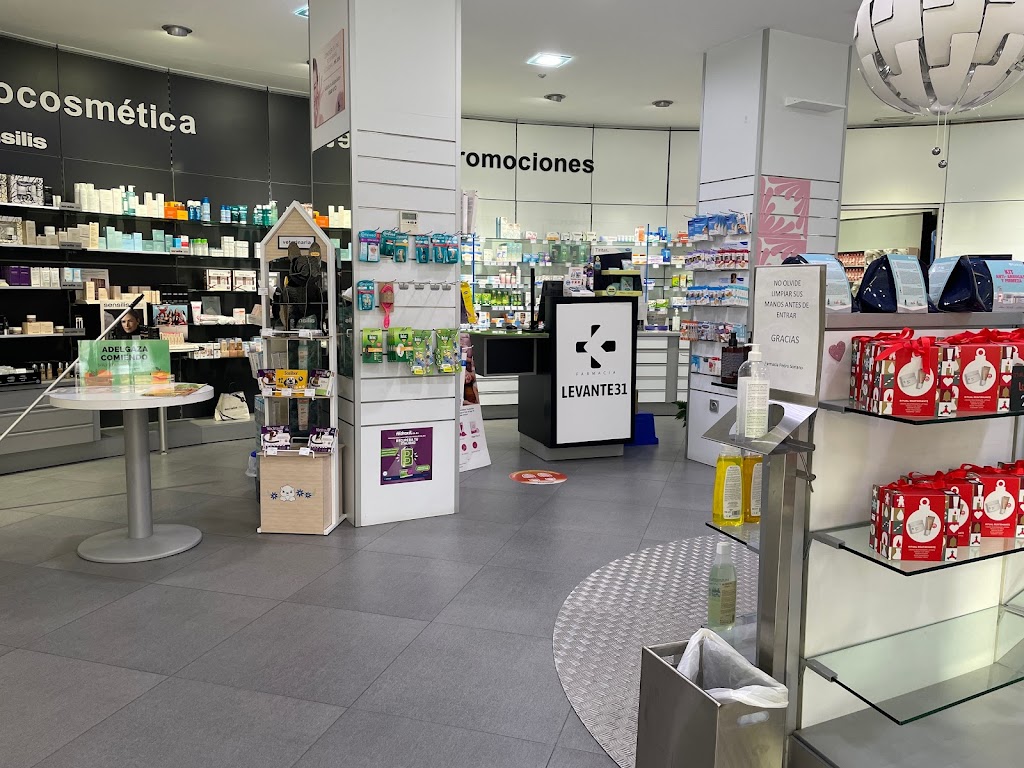 Farmacia Levante 31 — Del propietario