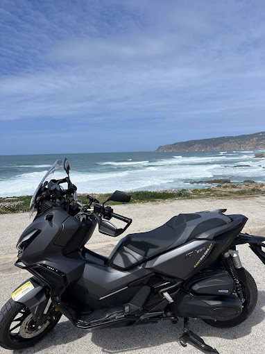 Rent Riders | Scooter - Moto - Bicycle - e Bike | Rental Services - Lisbon em Lisbon
