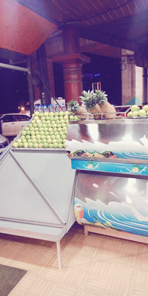 Hotel Sree Aryaas Pure Veg