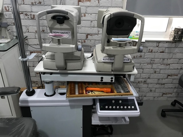 Dr Nitant Shah Best Eye Clinic Ophthalmologist Cataract Eye Surgery Laser Centre Pune