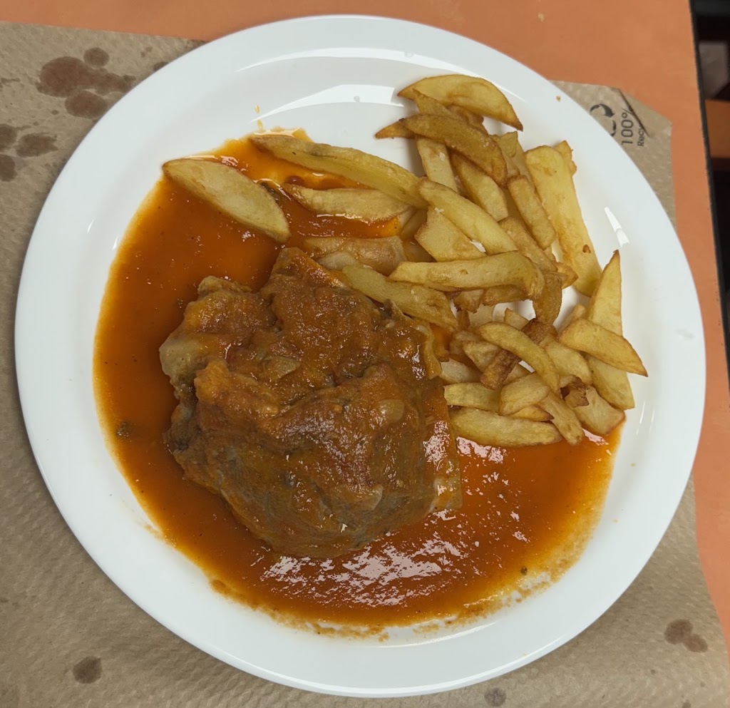 CAN AMAT ESMORZARS DE FORQUILLA — Papas fritas