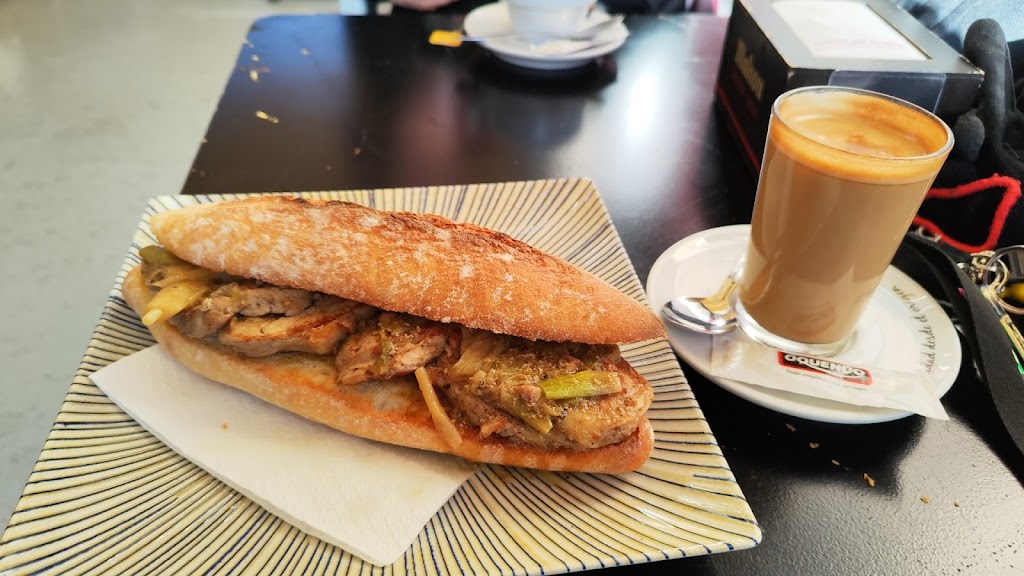 Punto y Coma — Comida y bebida