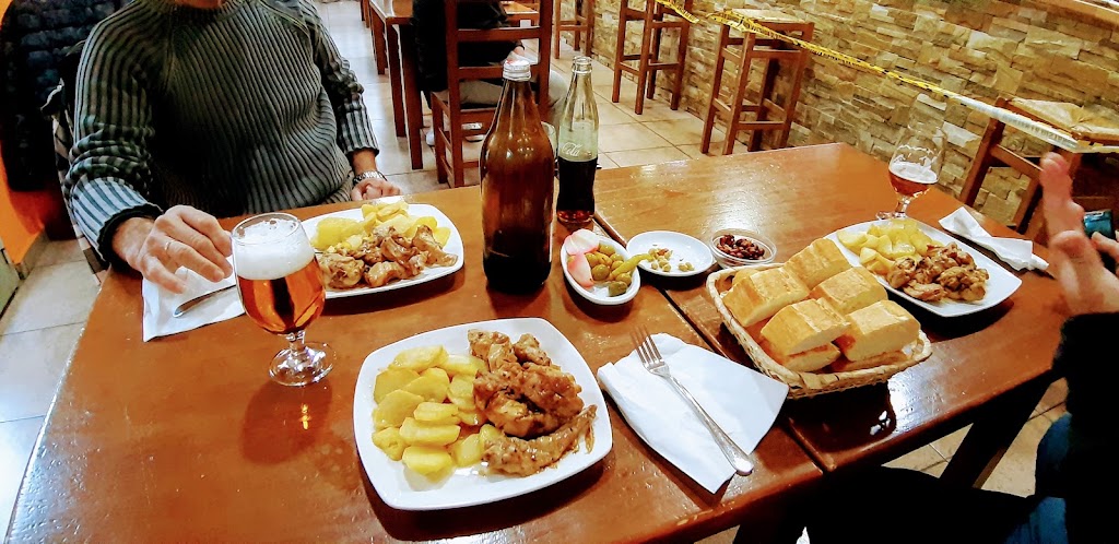 Bar Geminis — Comida y bebida