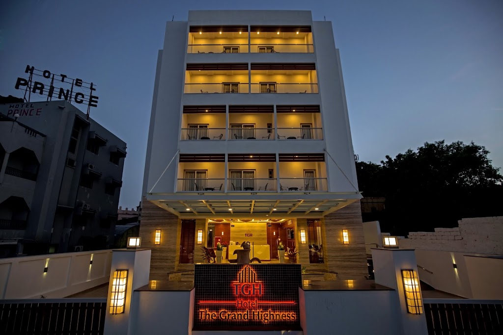 Hotel TGH - The Grand Highness