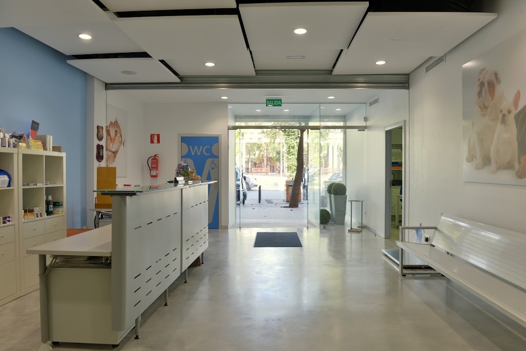 Centro Veterinario Las Columnas — Del propietario