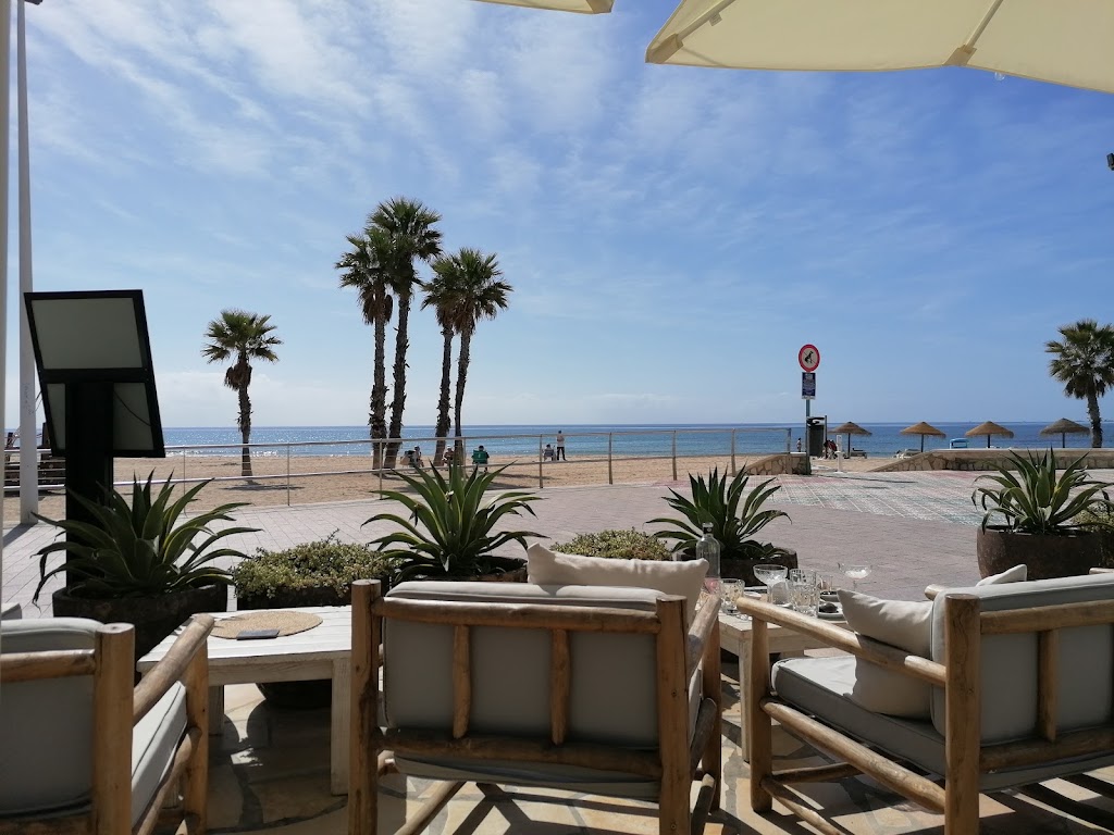 SEMSA BEACH Sea & Lounge. — Todas