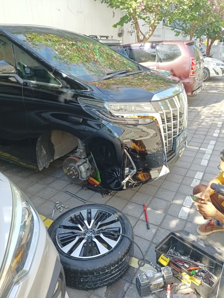 Tambal Ban Panggilan Mobil & Motor Terdekat