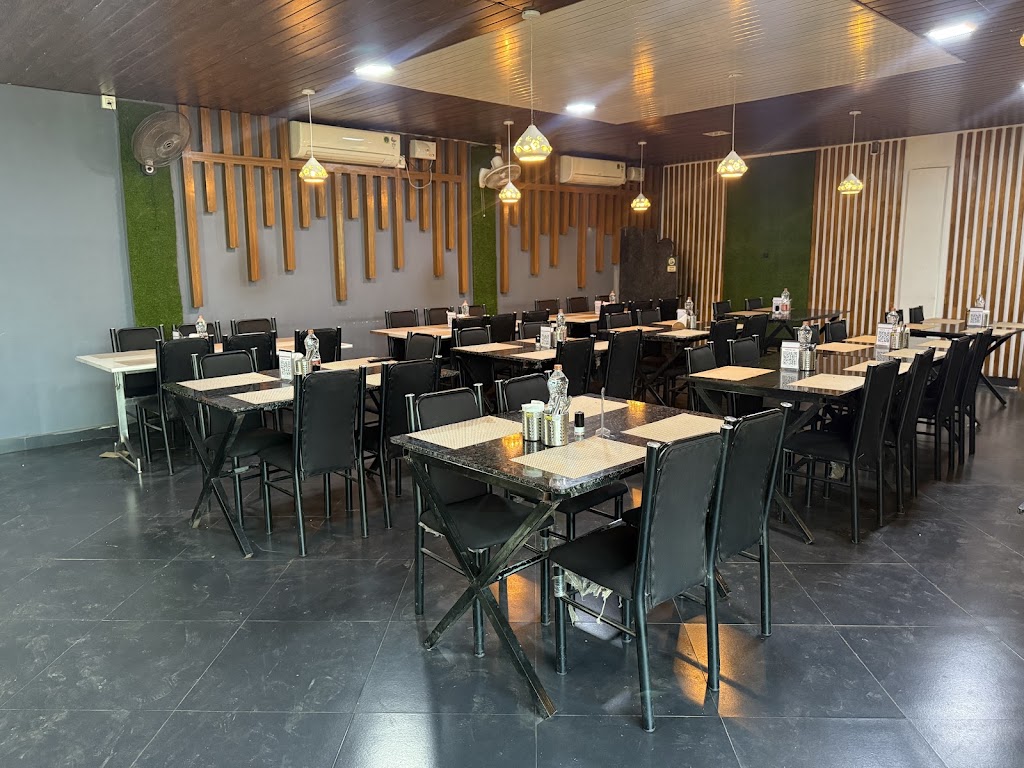 Gr Family A C Restaurant