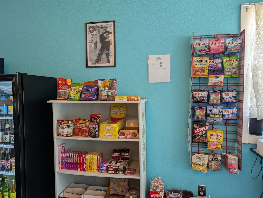  C&J's Scoop Shoppe & Candy Store