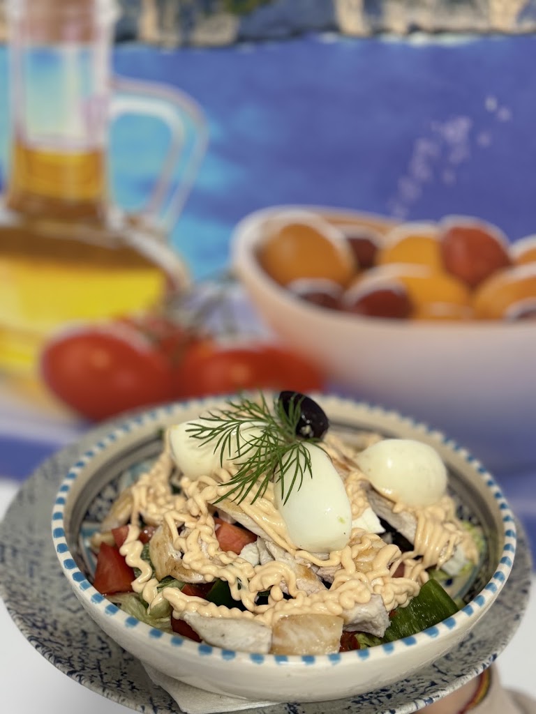 Mykonos Greek Restaurant — Comida y bebida