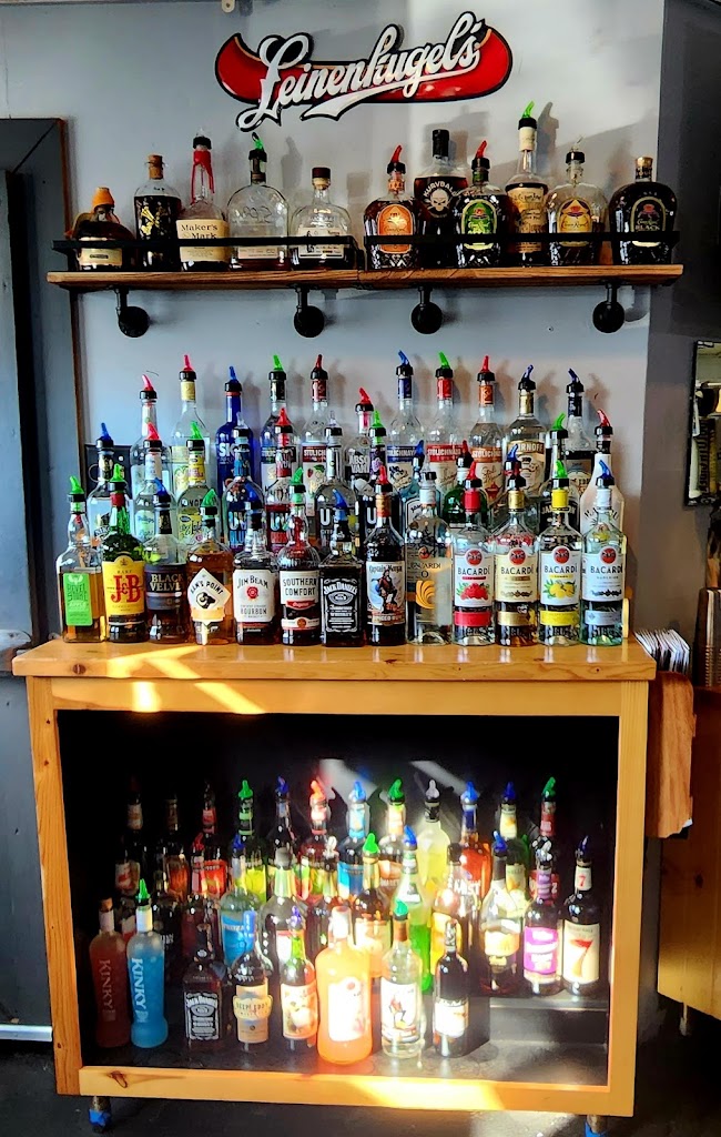  Mama T's Smokin Eats