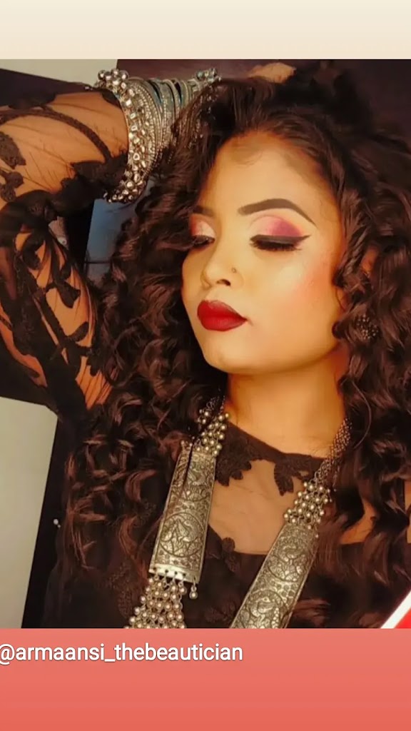 Yo Highness Salon Makeup Studio Academy