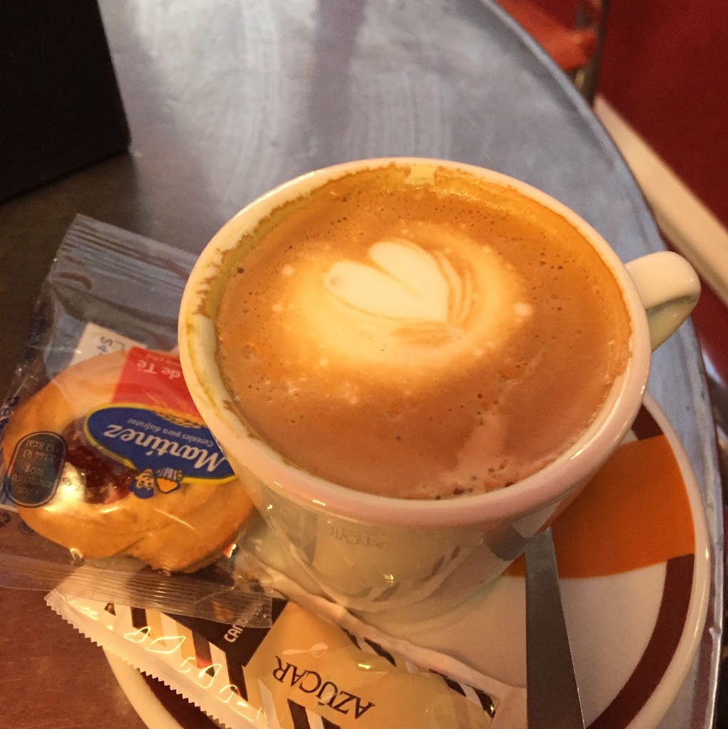 Cafe Bar "O Bonin6" — Comida y bebida