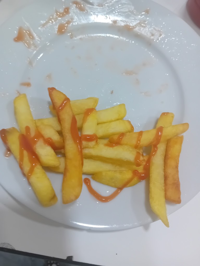 Esglesia Major Pizzeria Doner Kebab — Papas fritas