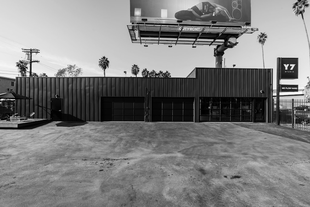  Y7 Studio Silver Lake