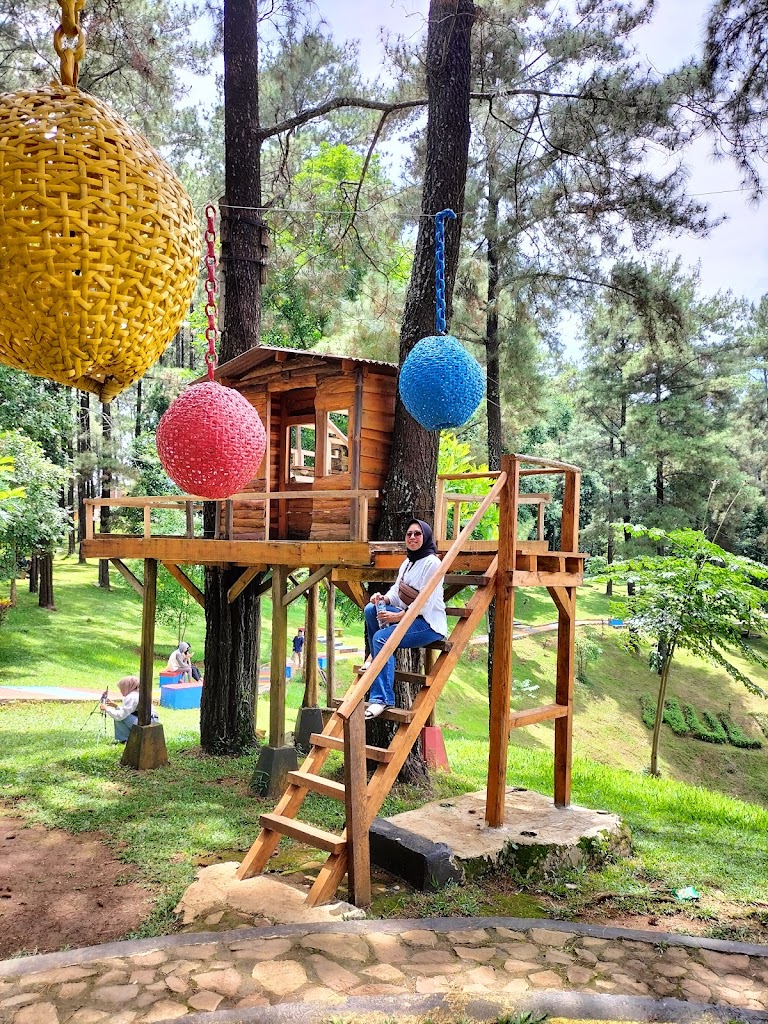 Bumi Perkemahan Huludayeuh Trijaya