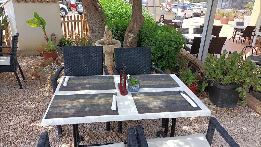 Roxy's American Burgers & Pizza — Ambiente