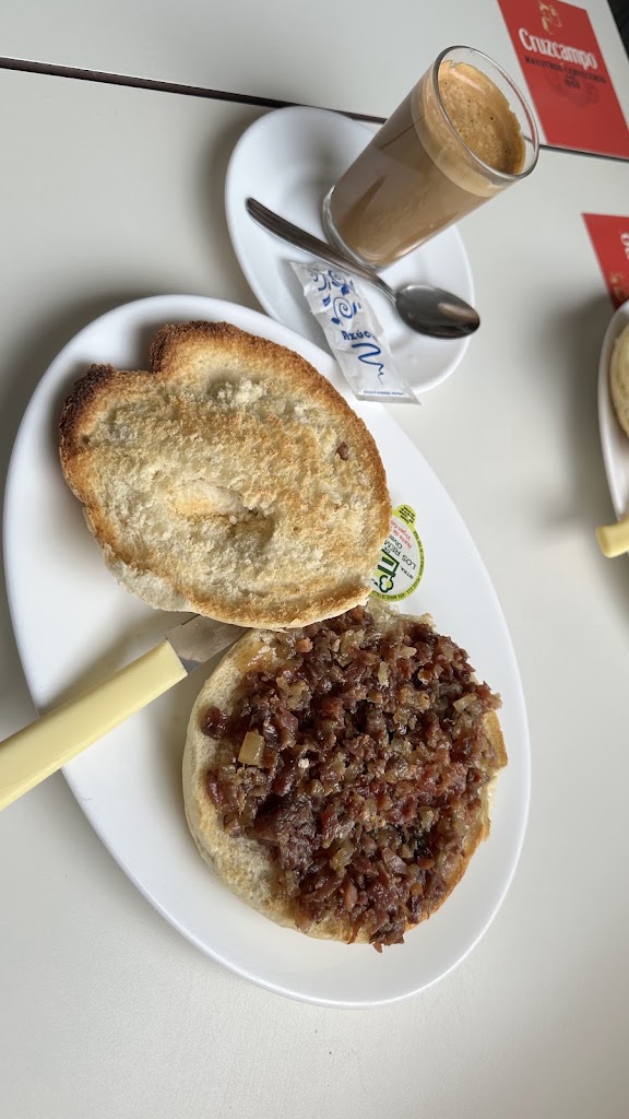 Bar Canilla — Cafe