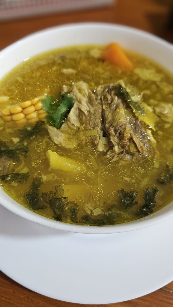 Bar el junquito — Comida y bebida
