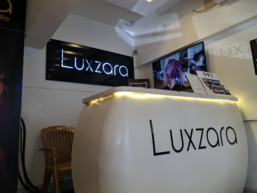 Luxzara