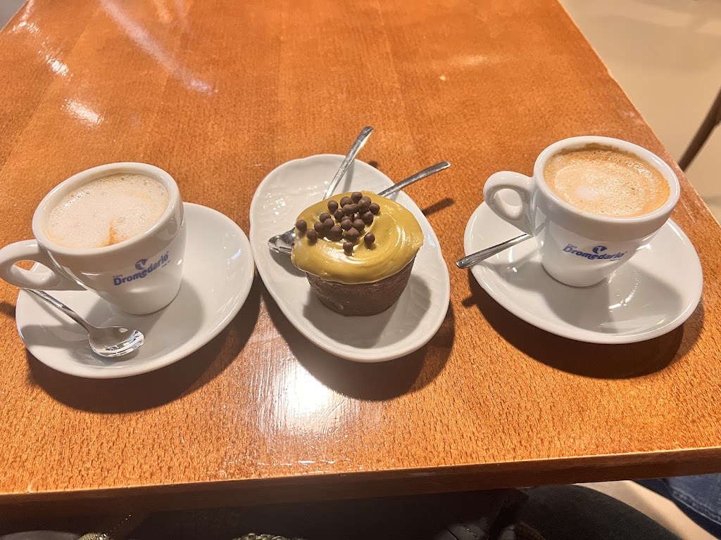 Cafe Breslau — Comida y bebida