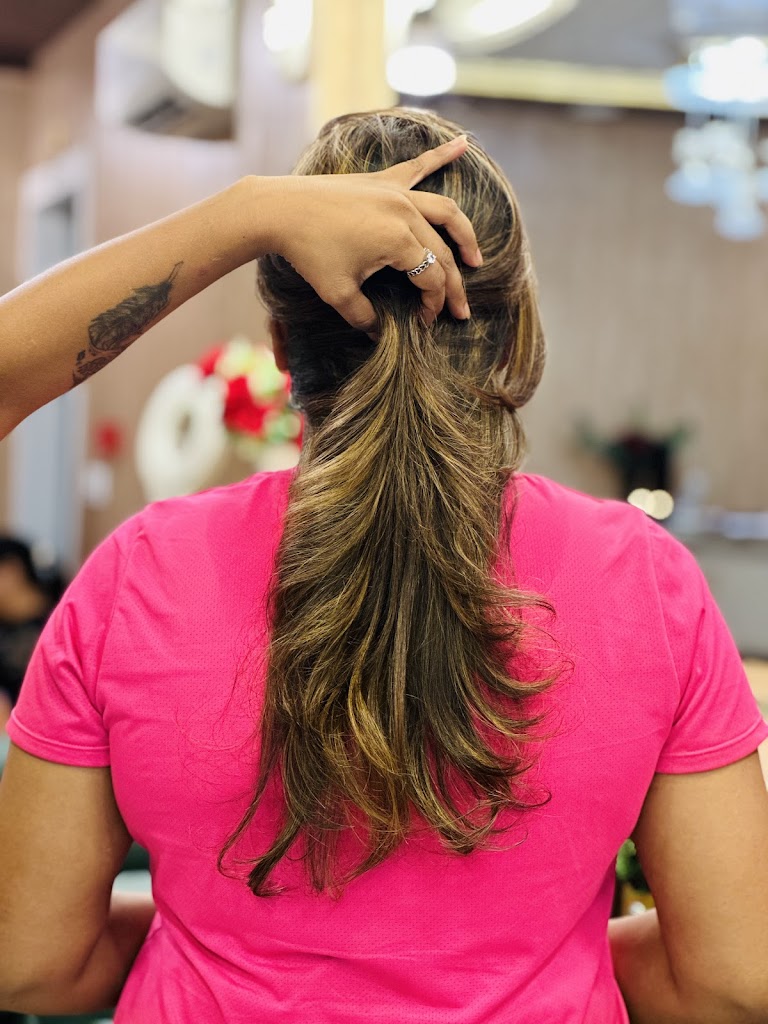 Look Like Unisex Salon And Spa