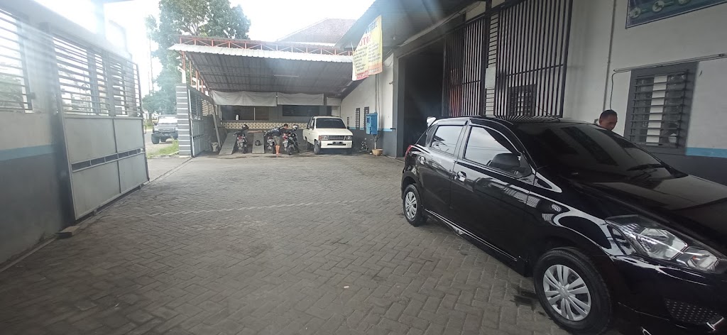 Bengkel TR Motor