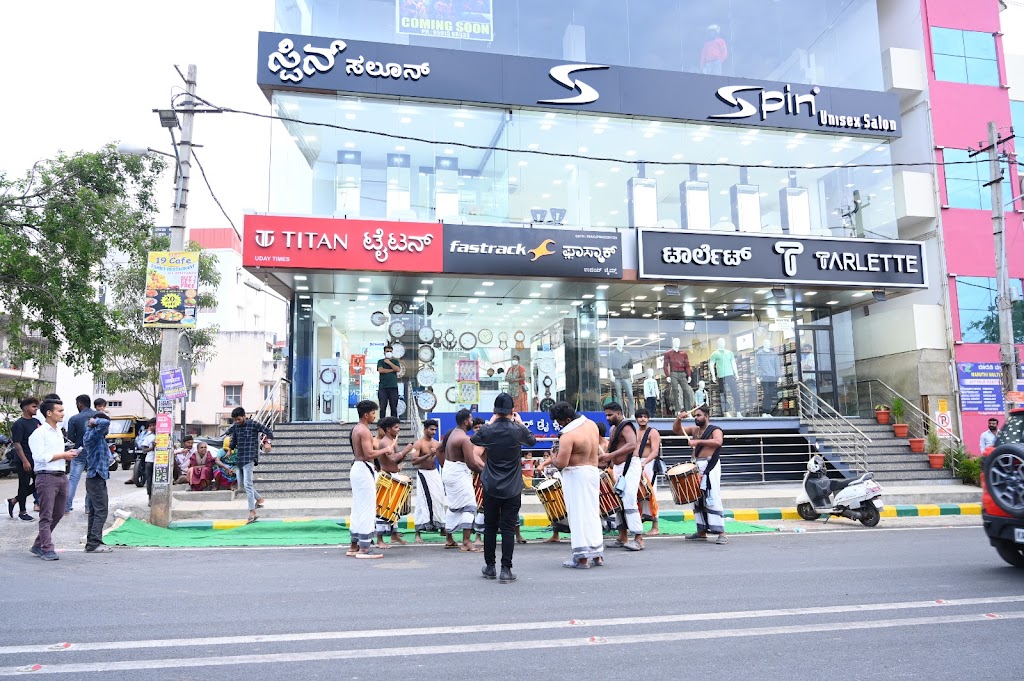 Spin Unisex Salon Muddinapalya