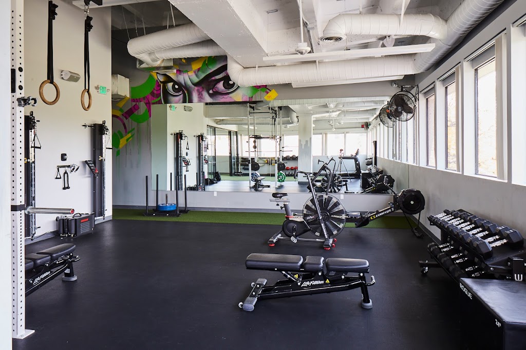  Studeo Beverly Hills