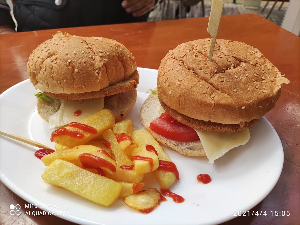D' Tapas — Hamburguesa