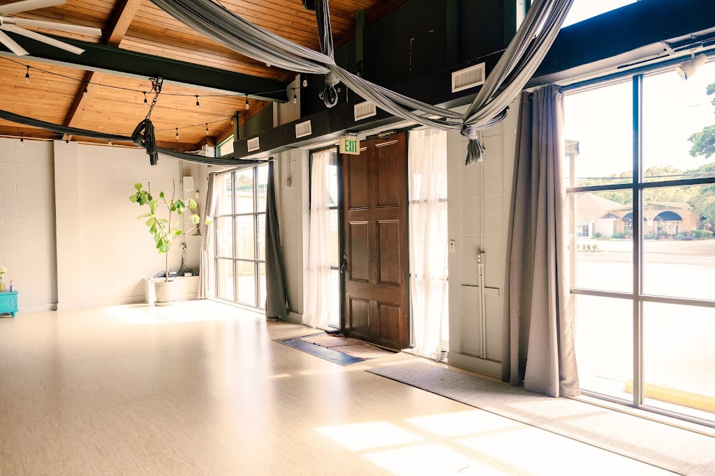  Leela Yoga Lifestyle