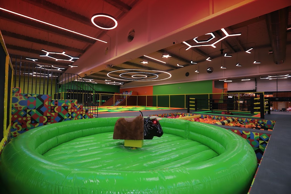 Diver Jump Trampoline Park