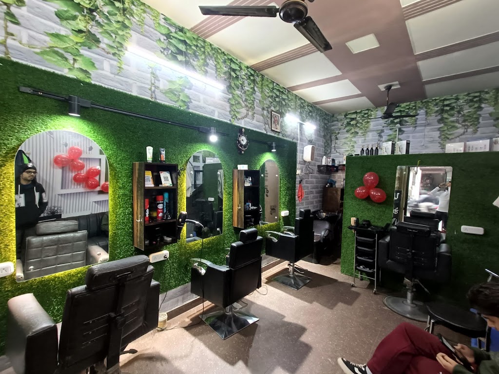 Popular Hair Unisex Salon